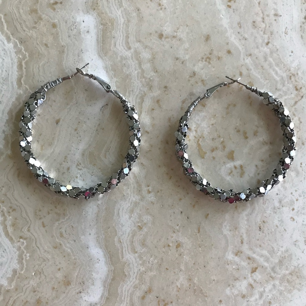 GORGEOUS SPARKLING SILVER TONE LARGE HOOP EARRINGS